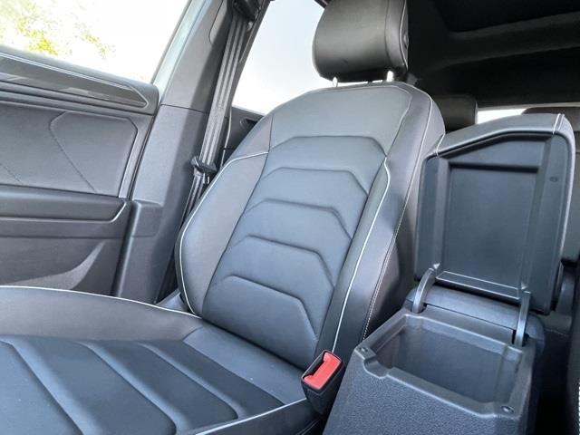Used Volkswagen Tiguan 2.0T SEL Premium R-Line 2021 | Blasius Federal Road. Brookfield, Connecticut Used Volkswagen Tiguan 2.0T SEL Premium R-Line 2021 | Blasius Federal Road. Brookfield, Connecticut