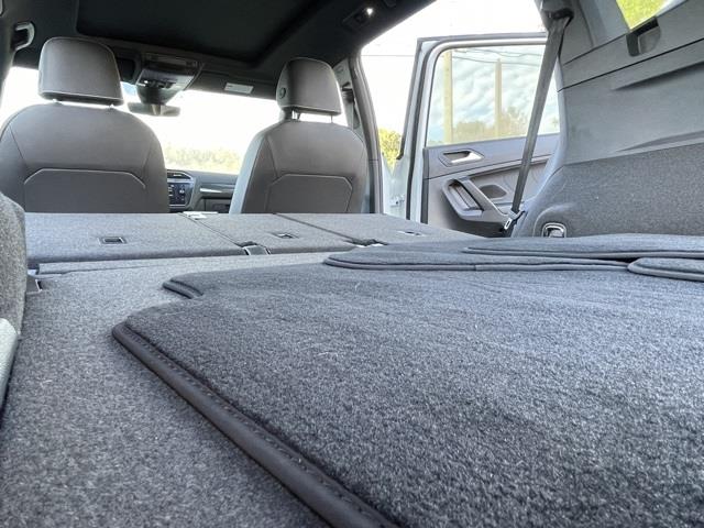 Used Volkswagen Tiguan 2.0T SEL Premium R-Line 2021 | Blasius Federal Road. Brookfield, Connecticut Used Volkswagen Tiguan 2.0T SEL Premium R-Line 2021 | Blasius Federal Road. Brookfield, Connecticut