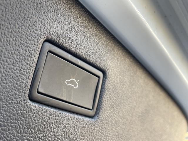 Used Volkswagen Tiguan 2.0T SEL Premium R-Line 2021 | Blasius Federal Road. Brookfield, Connecticut Used Volkswagen Tiguan 2.0T SEL Premium R-Line 2021 | Blasius Federal Road. Brookfield, Connecticut