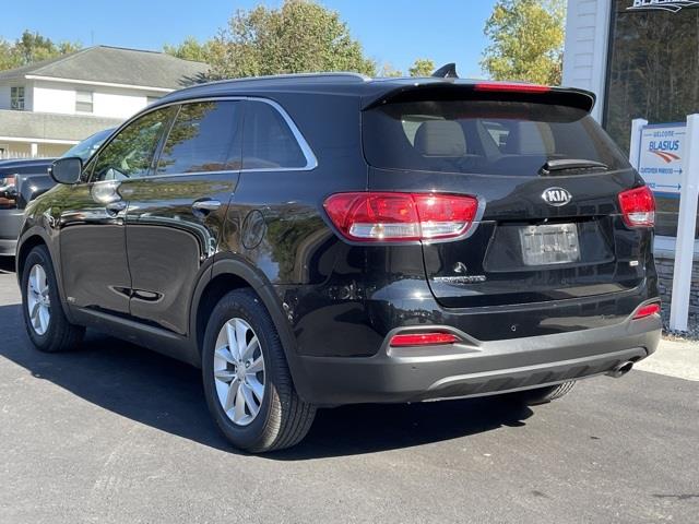 Used Kia Sorento LX 2016 | Blasius Federal Road. Brookfield, Connecticut Used Kia Sorento LX 2016 | Blasius Federal Road. Brookfield, Connecticut