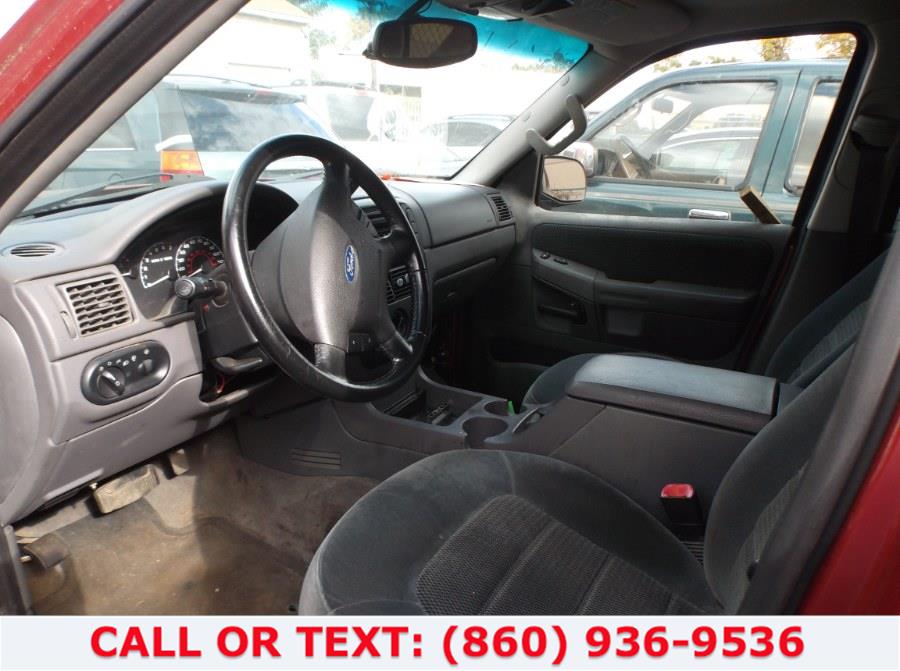 Used Ford Explorer 4dr 114" WB XLT 4WD 2002 | Lee Motors Sales Inc. Hartford, Connecticut Used Ford Explorer 4dr 114" WB XLT 4WD 2002 | Lee Motors Sales Inc. Hartford, Connecticut