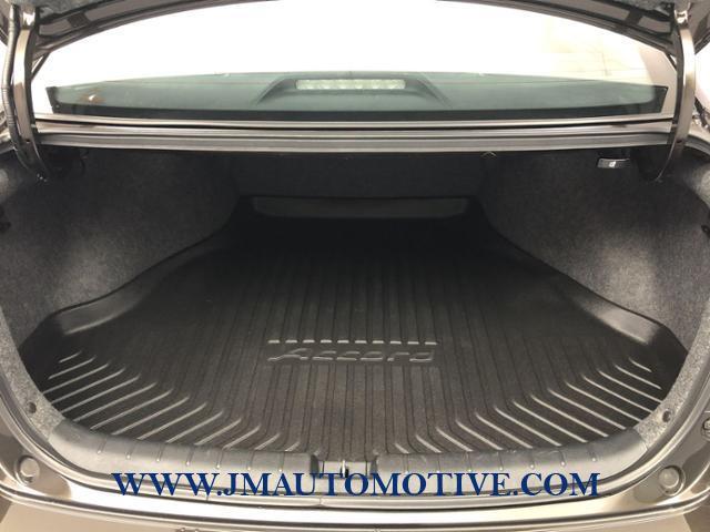 Used Honda Accord 4dr I4 CVT LX 2016 | J&M Automotive Sls&Svc LLC. Naugatuck, Connecticut Used Honda Accord 4dr I4 CVT LX 2016 | J&M Automotive Sls&Svc LLC. Naugatuck, Connecticut