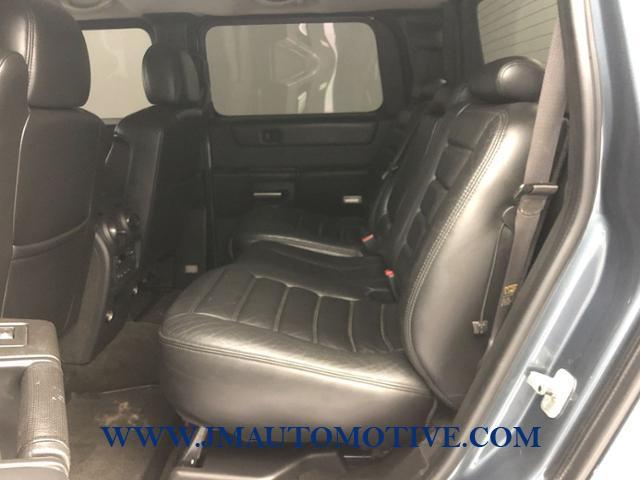 Used Hummer H2 4dr Wgn SUT 2005 | J&M Automotive Sls&Svc LLC. Naugatuck, Connecticut Used Hummer H2 4dr Wgn SUT 2005 | J&M Automotive Sls&Svc LLC. Naugatuck, Connecticut