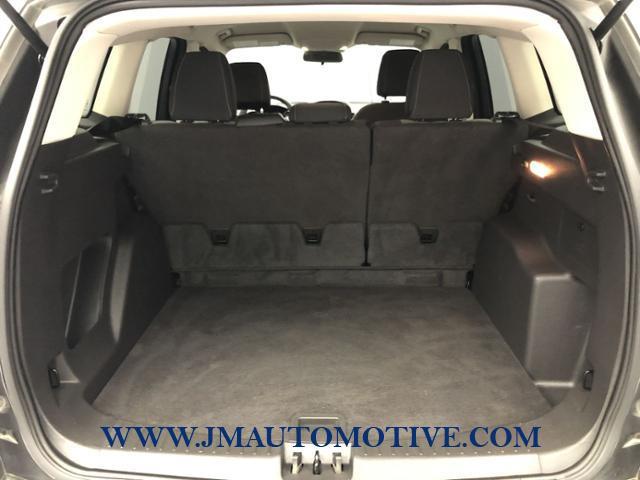2017 Ford Escape SE 4WD, available for sale in Naugatuck, Connecticut | J&M Automotive Sls&Svc LLC. Naugatuck, Connecticut 2017 Ford Escape SE 4WD, available for sale in Naugatuck, Connecticut | J&M Automotive Sls&Svc LLC. Naugatuck, Connecticut