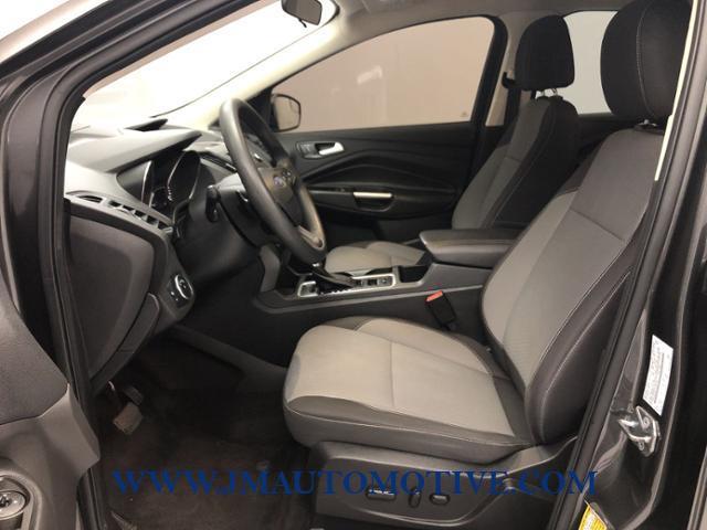 2017 Ford Escape SE 4WD, available for sale in Naugatuck, Connecticut | J&M Automotive Sls&Svc LLC. Naugatuck, Connecticut 2017 Ford Escape SE 4WD, available for sale in Naugatuck, Connecticut | J&M Automotive Sls&Svc LLC. Naugatuck, Connecticut