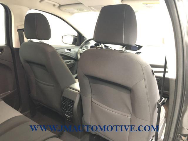 2017 Ford Escape SE 4WD, available for sale in Naugatuck, Connecticut | J&M Automotive Sls&Svc LLC. Naugatuck, Connecticut 2017 Ford Escape SE 4WD, available for sale in Naugatuck, Connecticut | J&M Automotive Sls&Svc LLC. Naugatuck, Connecticut
