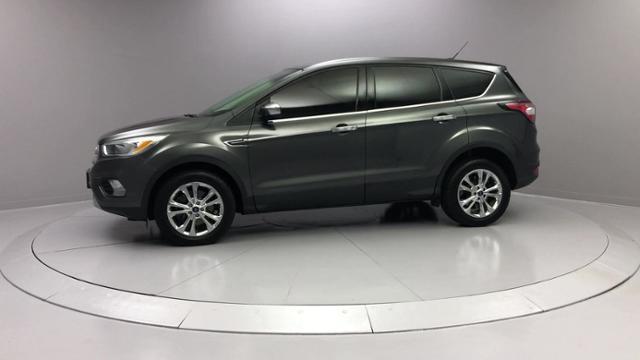 2017 Ford Escape SE 4WD, available for sale in Naugatuck, Connecticut | J&M Automotive Sls&Svc LLC. Naugatuck, Connecticut 2017 Ford Escape SE 4WD, available for sale in Naugatuck, Connecticut | J&M Automotive Sls&Svc LLC. Naugatuck, Connecticut