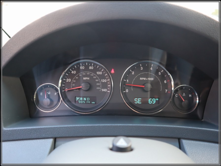 2006 Jeep Grand Cherokee 4dr Limited 4WD, available for sale in Huntington Station, New York | My Auto Inc.. Huntington Station, New York 2006 Jeep Grand Cherokee 4dr Limited 4WD, available for sale in Huntington Station, New York | My Auto Inc.. Huntington Station, New York