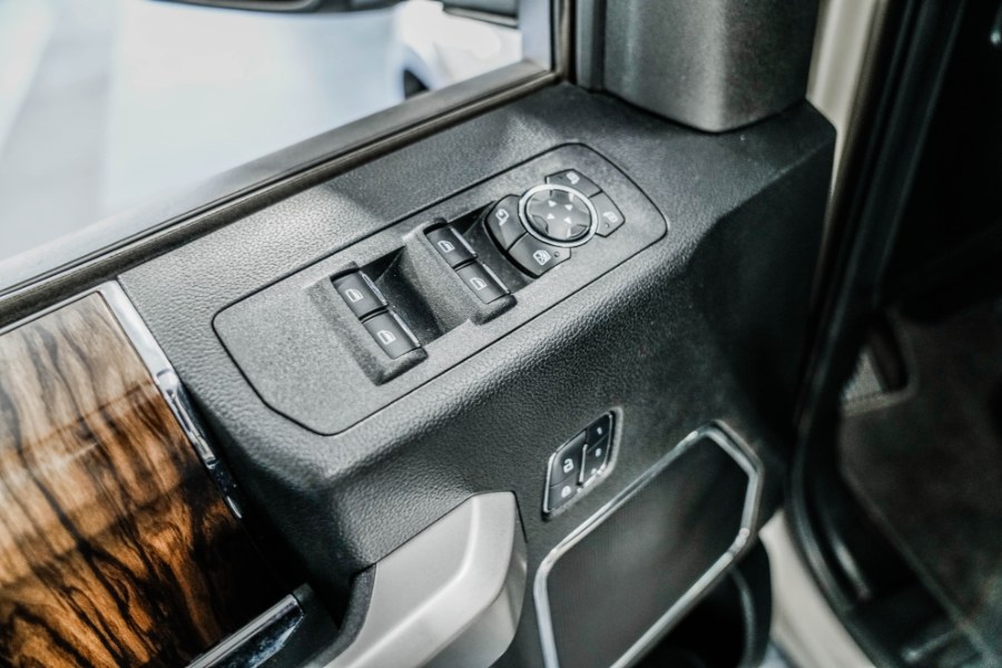 Used Ford F-150 LARIAT 4WD SuperCrew 6.5'' Box 2018 | 26 Motors Corp. Bronx, New York Used Ford F-150 LARIAT 4WD SuperCrew 6.5'' Box 2018 | 26 Motors Corp. Bronx, New York