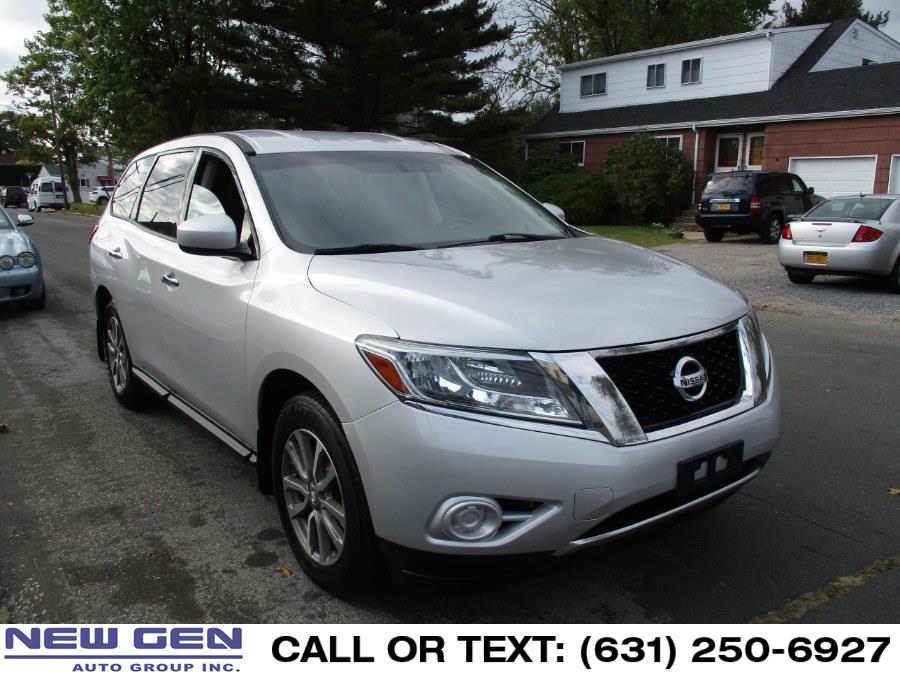 2014 Nissan Pathfinder 4WD 4dr S, available for sale in West Babylon, New York | New Gen Auto Group. West Babylon, New York