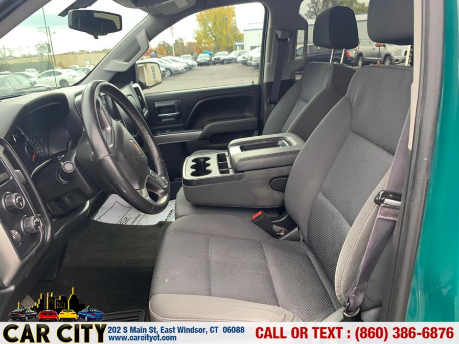 2017 Chevrolet Silverado 1500 4WD Crew Cab 143.5" LT w/2LT, available for sale in East Windsor, Connecticut | Car City LLC. East Windsor, Connecticut 2017 Chevrolet Silverado 1500 4WD Crew Cab 143.5" LT w/2LT, available for sale in East Windsor, Connecticut | Car City LLC. East Windsor, Connecticut