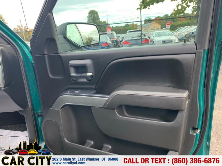 2017 Chevrolet Silverado 1500 4WD Crew Cab 143.5" LT w/2LT, available for sale in East Windsor, Connecticut | Car City LLC. East Windsor, Connecticut 2017 Chevrolet Silverado 1500 4WD Crew Cab 143.5" LT w/2LT, available for sale in East Windsor, Connecticut | Car City LLC. East Windsor, Connecticut