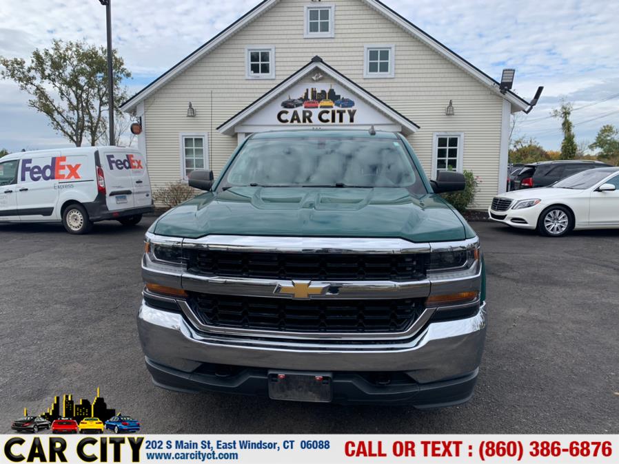 2017 Chevrolet Silverado 1500 4WD Crew Cab 143.5" LT w/2LT, available for sale in East Windsor, Connecticut | Car City LLC. East Windsor, Connecticut 2017 Chevrolet Silverado 1500 4WD Crew Cab 143.5" LT w/2LT, available for sale in East Windsor, Connecticut | Car City LLC. East Windsor, Connecticut