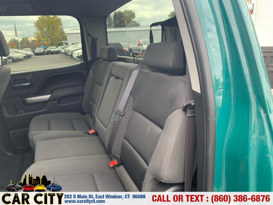 2017 Chevrolet Silverado 1500 4WD Crew Cab 143.5" LT w/2LT, available for sale in East Windsor, Connecticut | Car City LLC. East Windsor, Connecticut 2017 Chevrolet Silverado 1500 4WD Crew Cab 143.5" LT w/2LT, available for sale in East Windsor, Connecticut | Car City LLC. East Windsor, Connecticut