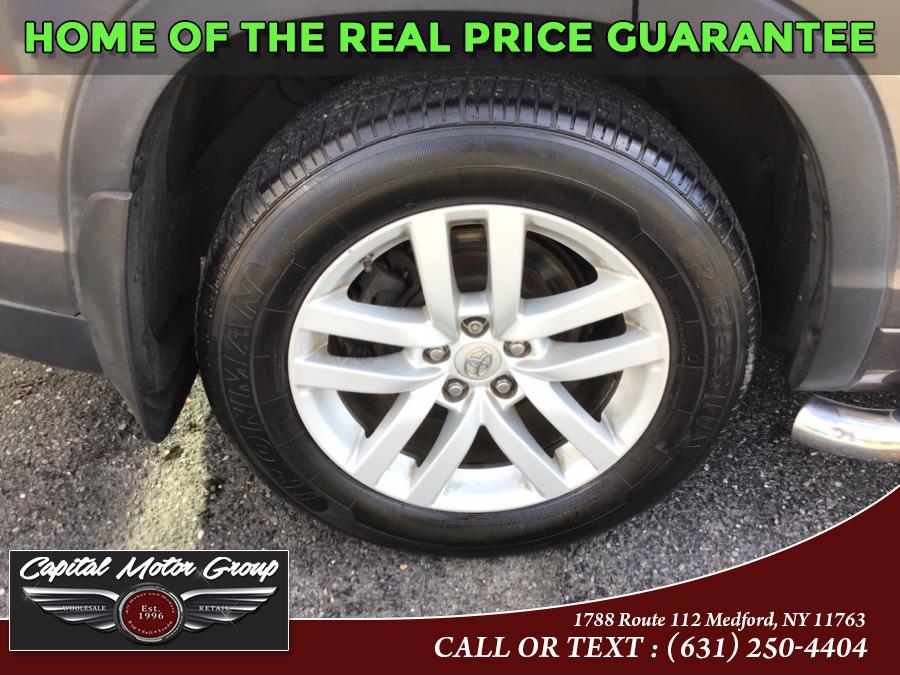 Used Toyota Highlander AWD 4dr V6 LE Plus (Natl) 2015 | Capital Motor Group Inc. Medford, New York Used Toyota Highlander AWD 4dr V6 LE Plus (Natl) 2015 | Capital Motor Group Inc. Medford, New York
