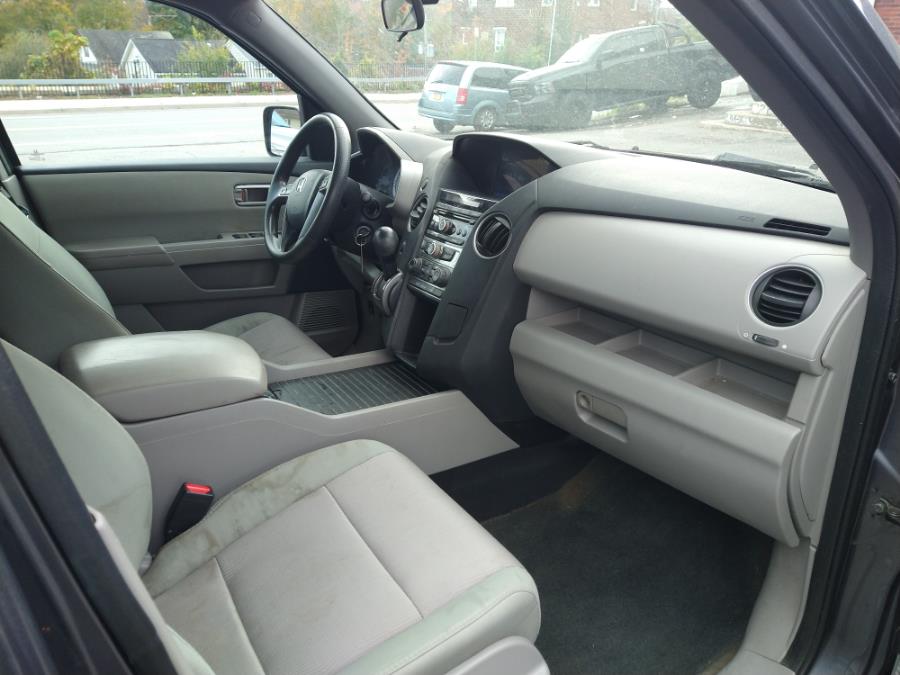 2015 Honda Pilot 4WD 4dr EX, available for sale in Brewster, New York | A & R Service Center Inc. Brewster, New York 2015 Honda Pilot 4WD 4dr EX, available for sale in Brewster, New York | A & R Service Center Inc. Brewster, New York