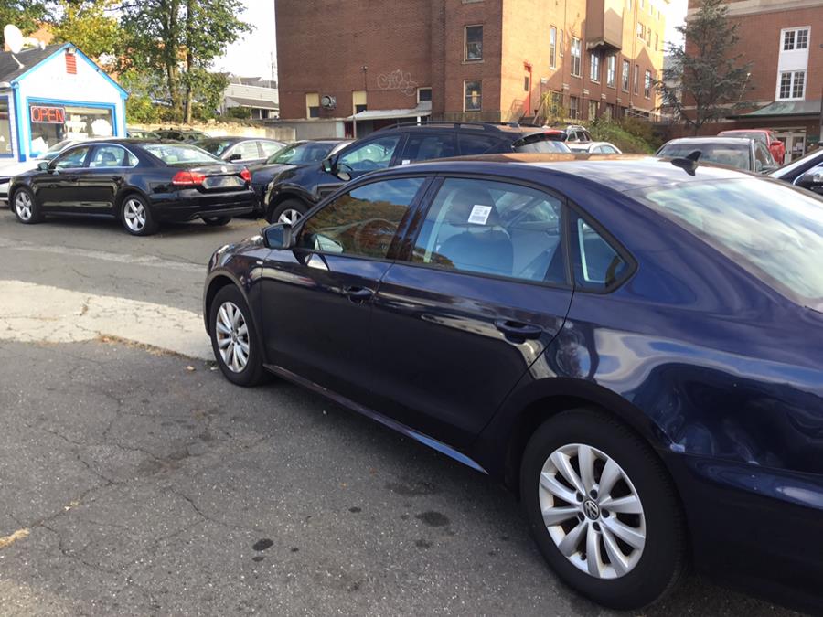 Used Volkswagen Passat 2.5 SL 4doors limited 2013 | Liberty Motors. Manchester, Connecticut Used Volkswagen Passat 2.5 SL 4doors limited 2013 | Liberty Motors. Manchester, Connecticut