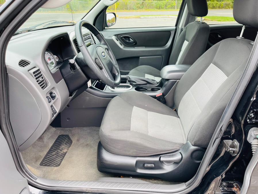 2007 Ford Escape 4WD 4dr V6 Auto XLT Sport, available for sale in New Britain, Connecticut | Supreme Automotive. New Britain, Connecticut 2007 Ford Escape 4WD 4dr V6 Auto XLT Sport, available for sale in New Britain, Connecticut | Supreme Automotive. New Britain, Connecticut