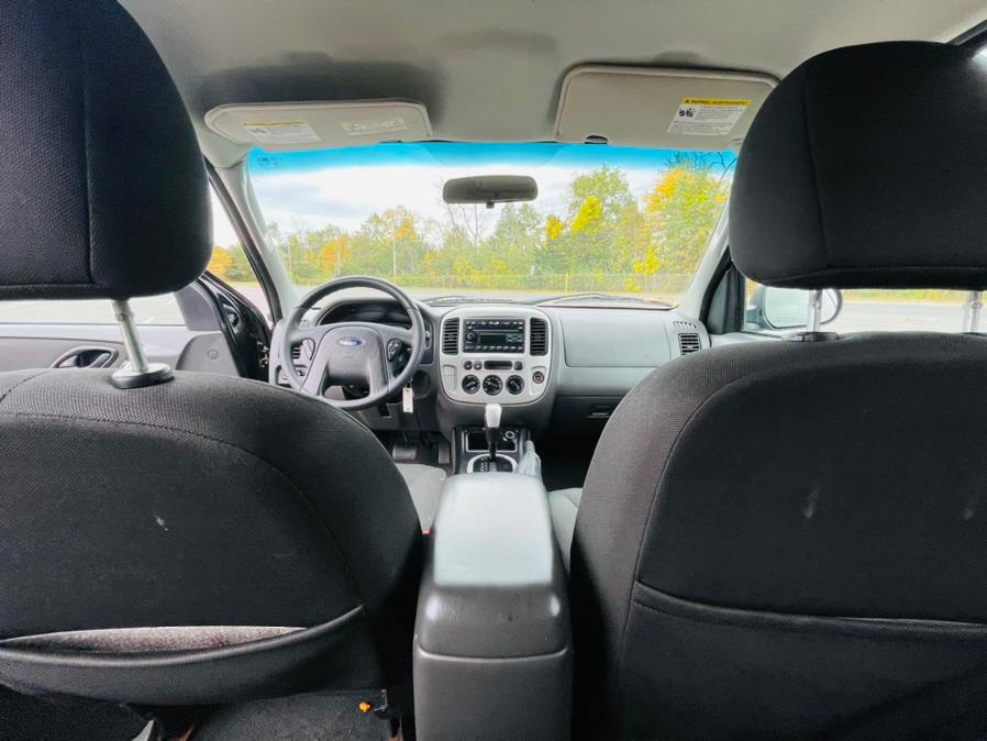 2007 Ford Escape 4WD 4dr V6 Auto XLT Sport, available for sale in New Britain, Connecticut | Supreme Automotive. New Britain, Connecticut 2007 Ford Escape 4WD 4dr V6 Auto XLT Sport, available for sale in New Britain, Connecticut | Supreme Automotive. New Britain, Connecticut