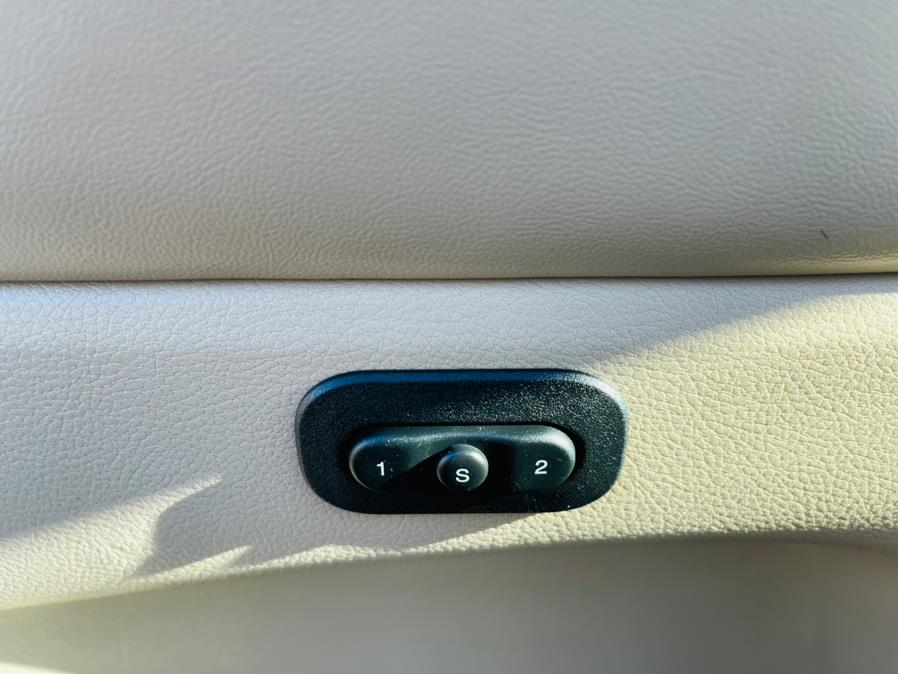 Used Jeep Grand Cherokee 4WD 4dr Limited 2014 | Supreme Automotive. New Britain, Connecticut Used Jeep Grand Cherokee 4WD 4dr Limited 2014 | Supreme Automotive. New Britain, Connecticut