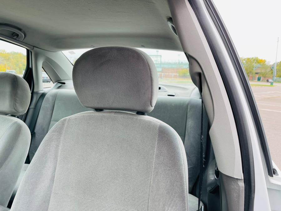 2002 Ford Focus 4dr Sdn LX Base, available for sale in New Britain, Connecticut | Supreme Automotive. New Britain, Connecticut 2002 Ford Focus 4dr Sdn LX Base, available for sale in New Britain, Connecticut | Supreme Automotive. New Britain, Connecticut