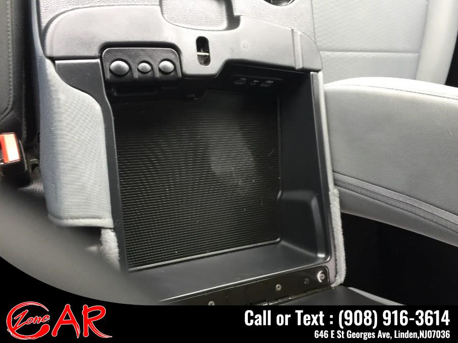 Used Ram 1500 Classic Express 4x4 Quad Cab 6''4" Box 2019 | Car Zone. Linden, New Jersey Used Ram 1500 Classic Express 4x4 Quad Cab 6''4" Box 2019 | Car Zone. Linden, New Jersey
