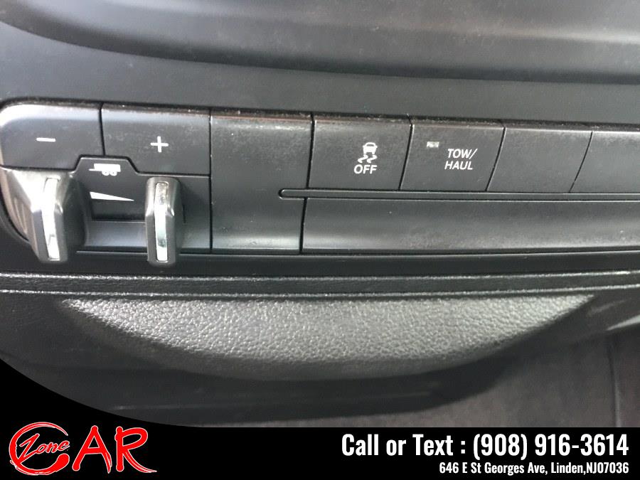 Used Ram 1500 Classic Express 4x4 Quad Cab 6''4" Box 2019 | Car Zone. Linden, New Jersey Used Ram 1500 Classic Express 4x4 Quad Cab 6''4" Box 2019 | Car Zone. Linden, New Jersey