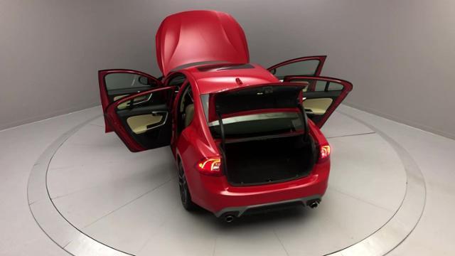 2018 Volvo S60 T5 AWD Dynamic, available for sale in Naugatuck, Connecticut | J&M Automotive Sls&Svc LLC. Naugatuck, Connecticut 2018 Volvo S60 T5 AWD Dynamic, available for sale in Naugatuck, Connecticut | J&M Automotive Sls&Svc LLC. Naugatuck, Connecticut