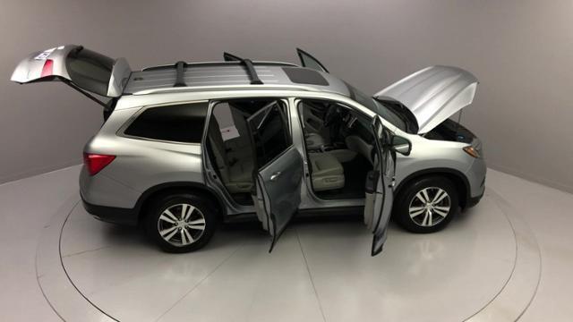 Used Honda Pilot EX-L AWD 2017 | J&M Automotive Sls&Svc LLC. Naugatuck, Connecticut Used Honda Pilot EX-L AWD 2017 | J&M Automotive Sls&Svc LLC. Naugatuck, Connecticut