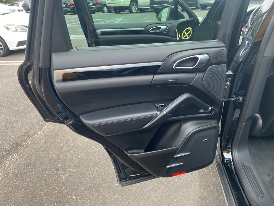 2014 Porsche Cayenne AWD 4dr Tiptronic. 1 OWNER!!!, available for sale in Rosedale, New York | Sunrise Auto Sales. Rosedale, New York 2014 Porsche Cayenne AWD 4dr Tiptronic. 1 OWNER!!!, available for sale in Rosedale, New York | Sunrise Auto Sales. Rosedale, New York