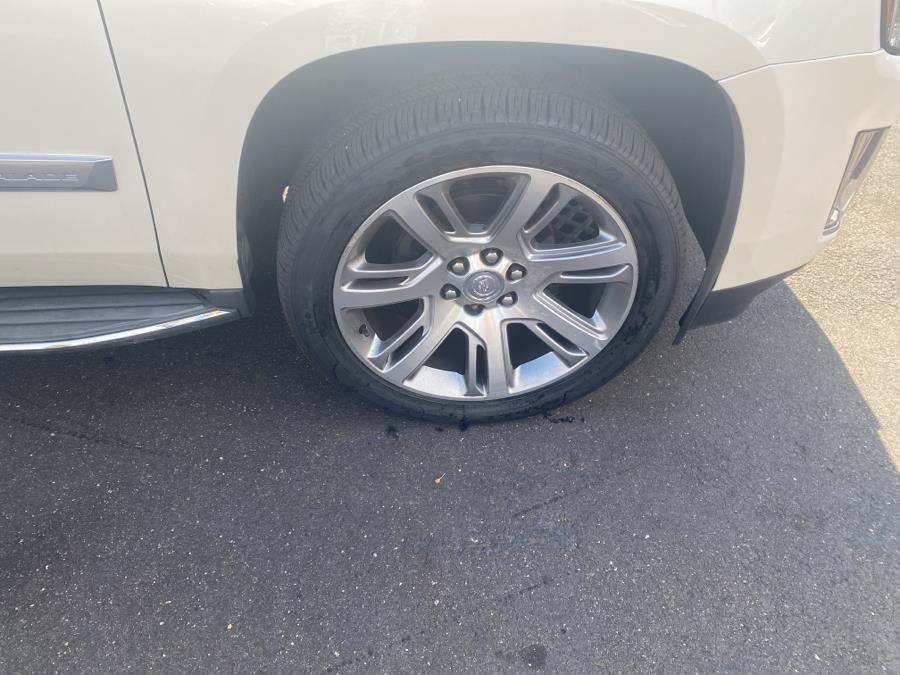2015 Cadillac Escalade 4WD 4dr Luxury, available for sale in Elmont, New York | Sunrise of Elmont. Elmont, New York 2015 Cadillac Escalade 4WD 4dr Luxury, available for sale in Elmont, New York | Sunrise of Elmont. Elmont, New York