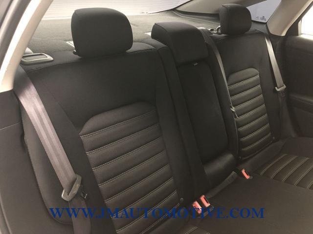 Used Ford Fusion 4dr Sdn SE FWD 2014 | J&M Automotive Sls&Svc LLC. Naugatuck, Connecticut Used Ford Fusion 4dr Sdn SE FWD 2014 | J&M Automotive Sls&Svc LLC. Naugatuck, Connecticut