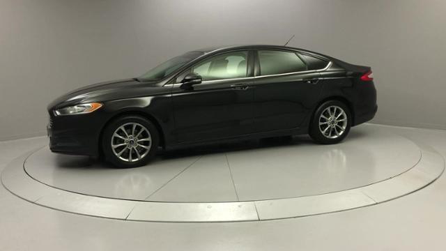Used Ford Fusion 4dr Sdn SE FWD 2014 | J&M Automotive Sls&Svc LLC. Naugatuck, Connecticut Used Ford Fusion 4dr Sdn SE FWD 2014 | J&M Automotive Sls&Svc LLC. Naugatuck, Connecticut