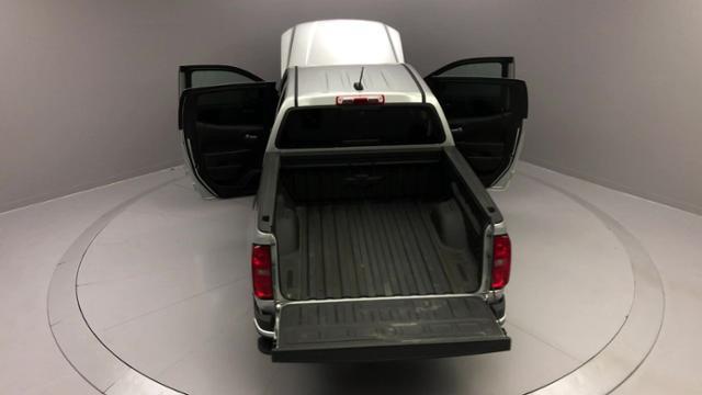 Used Chevrolet Colorado 4WD Crew Cab 128.3 LT 2019 | J&M Automotive Sls&Svc LLC. Naugatuck, Connecticut Used Chevrolet Colorado 4WD Crew Cab 128.3 LT 2019 | J&M Automotive Sls&Svc LLC. Naugatuck, Connecticut