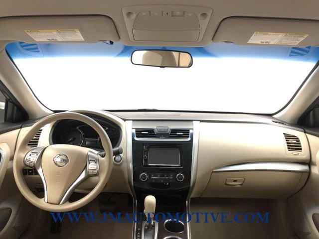2014 Nissan Altima 4dr Sdn I4 2.5 S, available for sale in Naugatuck, Connecticut | J&M Automotive Sls&Svc LLC. Naugatuck, Connecticut 2014 Nissan Altima 4dr Sdn I4 2.5 S, available for sale in Naugatuck, Connecticut | J&M Automotive Sls&Svc LLC. Naugatuck, Connecticut