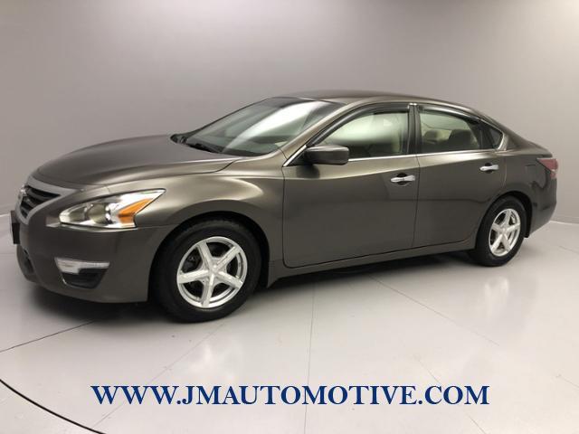 2014 Nissan Altima 4dr Sdn I4 2.5 S, available for sale in Naugatuck, Connecticut | J&M Automotive Sls&Svc LLC. Naugatuck, Connecticut 2014 Nissan Altima 4dr Sdn I4 2.5 S, available for sale in Naugatuck, Connecticut | J&M Automotive Sls&Svc LLC. Naugatuck, Connecticut