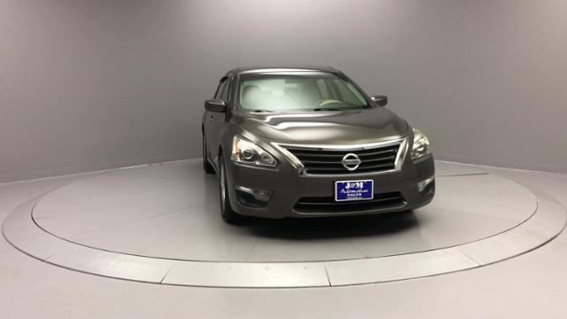 2014 Nissan Altima 4dr Sdn I4 2.5 S, available for sale in Naugatuck, Connecticut | J&M Automotive Sls&Svc LLC. Naugatuck, Connecticut 2014 Nissan Altima 4dr Sdn I4 2.5 S, available for sale in Naugatuck, Connecticut | J&M Automotive Sls&Svc LLC. Naugatuck, Connecticut