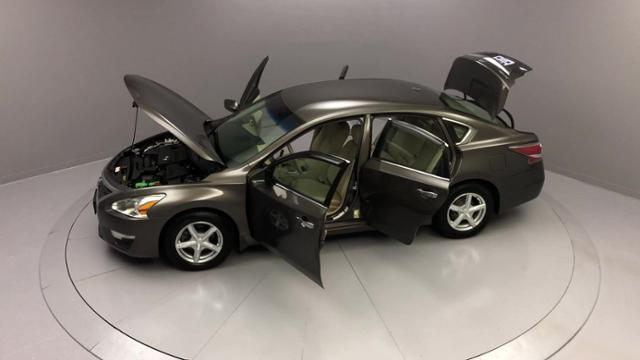 2014 Nissan Altima 4dr Sdn I4 2.5 S, available for sale in Naugatuck, Connecticut | J&M Automotive Sls&Svc LLC. Naugatuck, Connecticut 2014 Nissan Altima 4dr Sdn I4 2.5 S, available for sale in Naugatuck, Connecticut | J&M Automotive Sls&Svc LLC. Naugatuck, Connecticut
