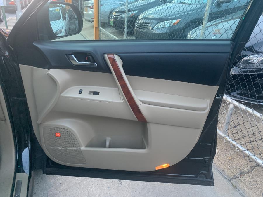 2011 Toyota Highlander 4WD 4dr V6 Limited (Natl), available for sale in Jamaica, New York | Sylhet Motors Inc.. Jamaica, New York 2011 Toyota Highlander 4WD 4dr V6 Limited (Natl), available for sale in Jamaica, New York | Sylhet Motors Inc.. Jamaica, New York