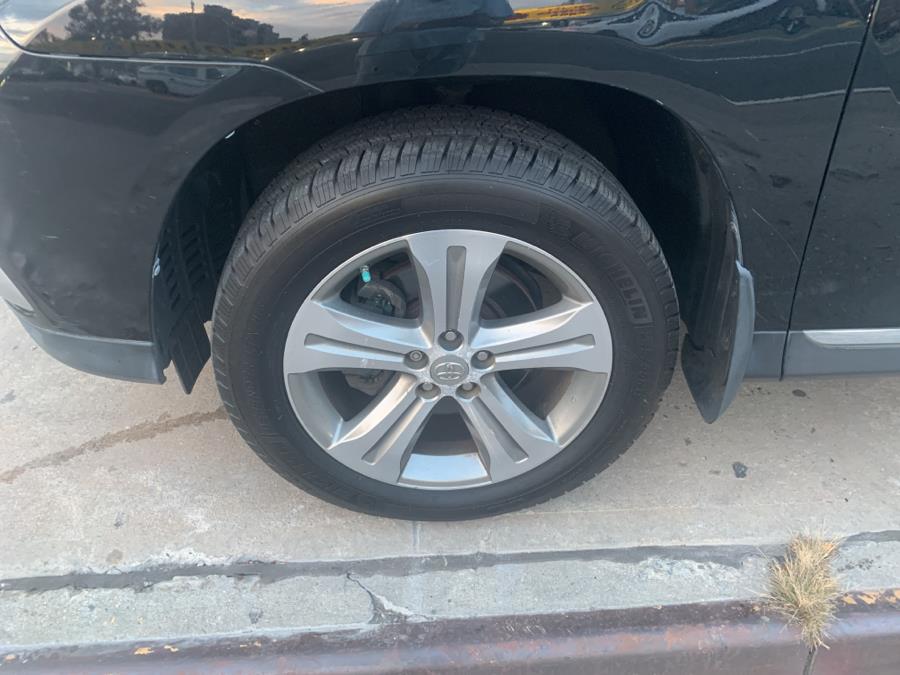 2011 Toyota Highlander 4WD 4dr V6 Limited (Natl), available for sale in Jamaica, New York | Sylhet Motors Inc.. Jamaica, New York 2011 Toyota Highlander 4WD 4dr V6 Limited (Natl), available for sale in Jamaica, New York | Sylhet Motors Inc.. Jamaica, New York