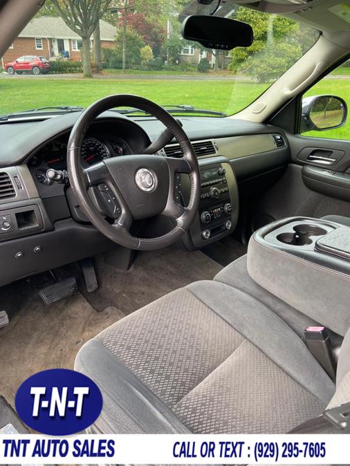 2007 Chevrolet Suburban 2WD 4dr 2500 LS, available for sale in Bronx, New York | TNT Auto Sales USA inc. Bronx, New York 2007 Chevrolet Suburban 2WD 4dr 2500 LS, available for sale in Bronx, New York | TNT Auto Sales USA inc. Bronx, New York