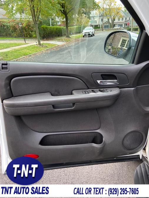 2007 Chevrolet Suburban 2WD 4dr 2500 LS, available for sale in Bronx, New York | TNT Auto Sales USA inc. Bronx, New York 2007 Chevrolet Suburban 2WD 4dr 2500 LS, available for sale in Bronx, New York | TNT Auto Sales USA inc. Bronx, New York