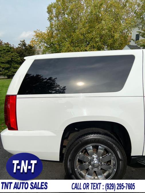 2007 Chevrolet Suburban 2WD 4dr 2500 LS, available for sale in Bronx, New York | TNT Auto Sales USA inc. Bronx, New York 2007 Chevrolet Suburban 2WD 4dr 2500 LS, available for sale in Bronx, New York | TNT Auto Sales USA inc. Bronx, New York