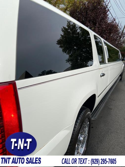 2007 Chevrolet Suburban 2WD 4dr 2500 LS, available for sale in Bronx, New York | TNT Auto Sales USA inc. Bronx, New York 2007 Chevrolet Suburban 2WD 4dr 2500 LS, available for sale in Bronx, New York | TNT Auto Sales USA inc. Bronx, New York