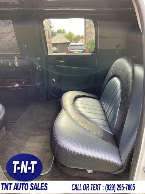 2007 Chevrolet Suburban 2WD 4dr 2500 LS, available for sale in Bronx, New York | TNT Auto Sales USA inc. Bronx, New York 2007 Chevrolet Suburban 2WD 4dr 2500 LS, available for sale in Bronx, New York | TNT Auto Sales USA inc. Bronx, New York