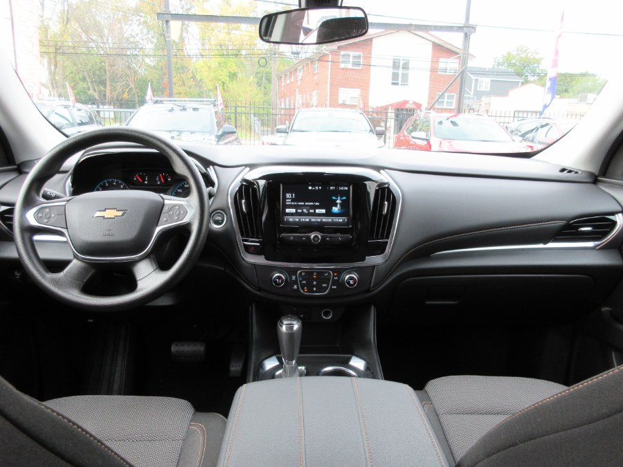 Used Chevrolet Traverse FWD 4dr LS w/1LS 2019 | Route 27 Auto Mall. Linden, New Jersey Used Chevrolet Traverse FWD 4dr LS w/1LS 2019 | Route 27 Auto Mall. Linden, New Jersey