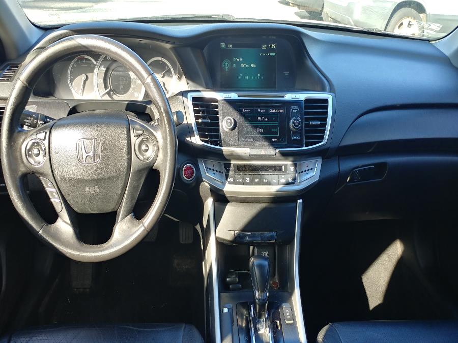 2013 Honda Accord Sdn 4dr I4 CVT EX-L w/Navi, available for sale in Chicopee, Massachusetts | Matts Auto Mall LLC. Chicopee, Massachusetts 2013 Honda Accord Sdn 4dr I4 CVT EX-L w/Navi, available for sale in Chicopee, Massachusetts | Matts Auto Mall LLC. Chicopee, Massachusetts
