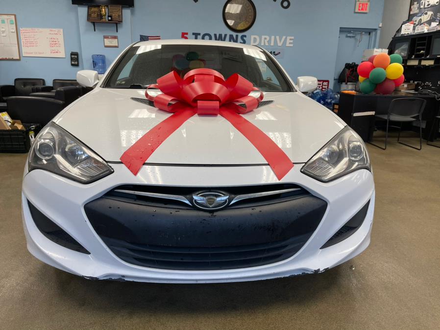 Used Hyundai Genesis Coupe 2dr I4 2.0T Man 2013 | 5 Towns Drive. Inwood, New York Used Hyundai Genesis Coupe 2dr I4 2.0T Man 2013 | 5 Towns Drive. Inwood, New York