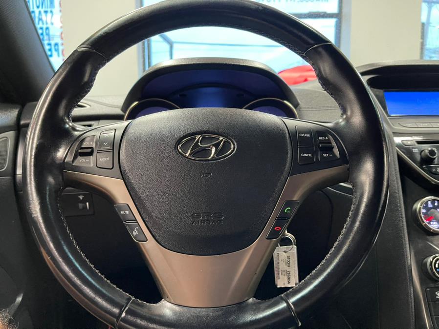 Used Hyundai Genesis Coupe 2dr I4 2.0T Man 2013 | 5 Towns Drive. Inwood, New York Used Hyundai Genesis Coupe 2dr I4 2.0T Man 2013 | 5 Towns Drive. Inwood, New York