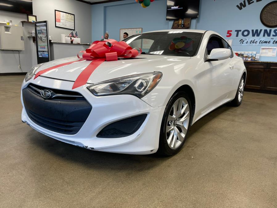 Used Hyundai Genesis Coupe 2dr I4 2.0T Man 2013 | 5 Towns Drive. Inwood, New York Used Hyundai Genesis Coupe 2dr I4 2.0T Man 2013 | 5 Towns Drive. Inwood, New York